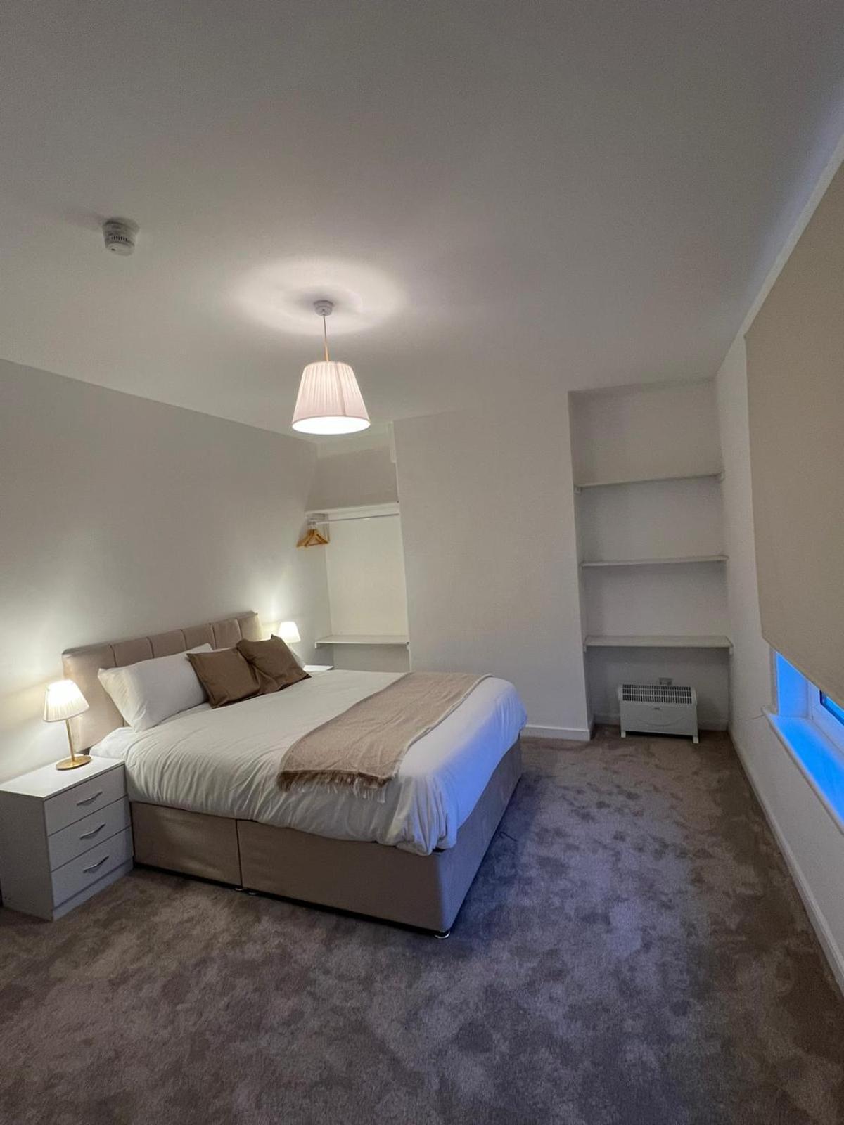 Archillects Entire Two Bedroom Comfy House - Free Parking Glasgow Buitenkant foto
